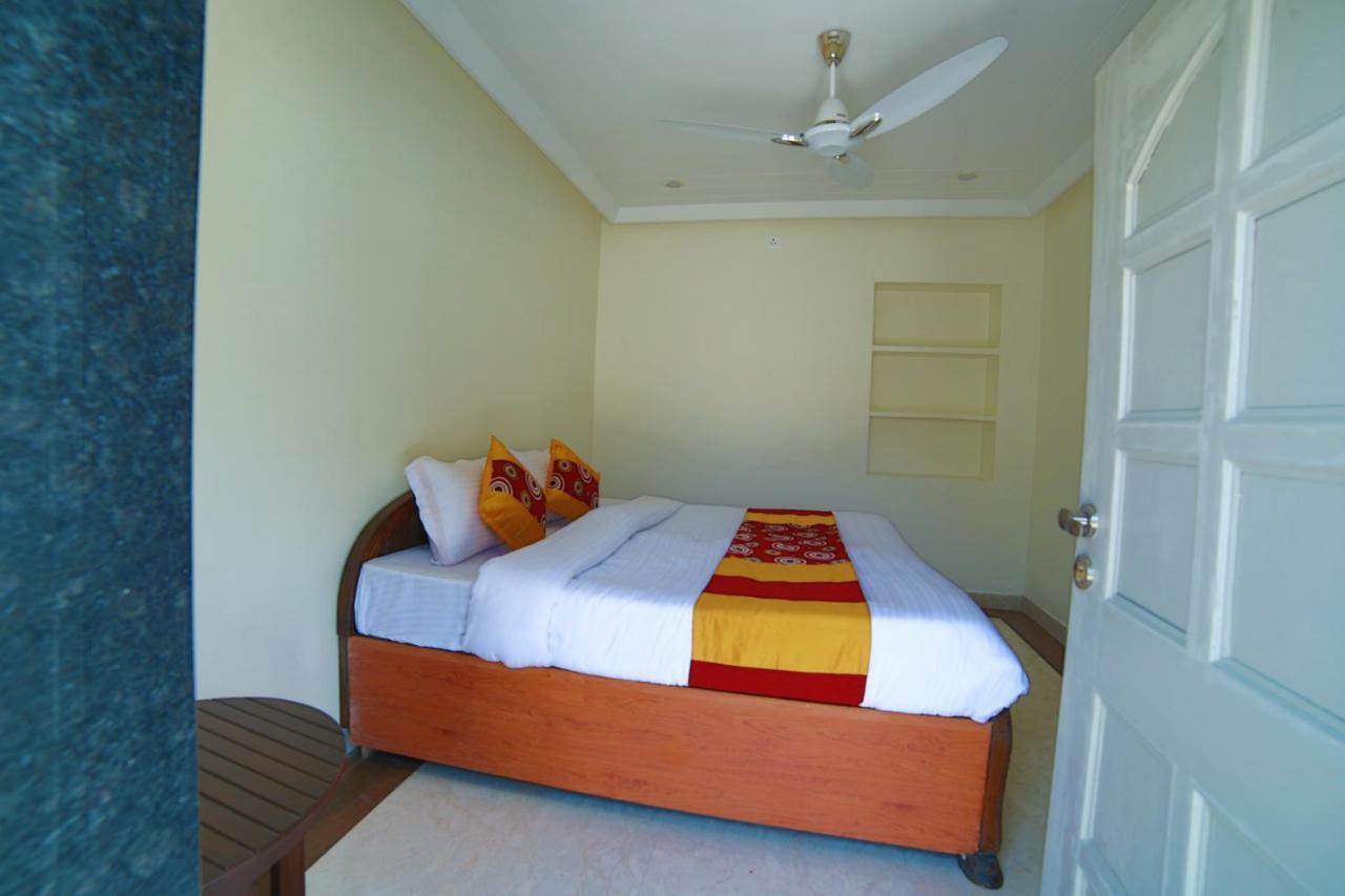 Mid Town Inn Abu Zewnętrze zdjęcie